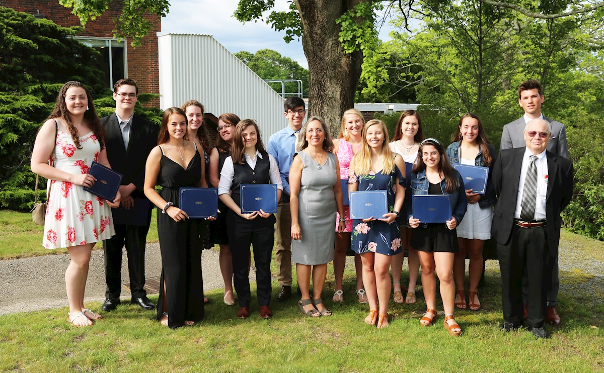 South County Health awards scholarships to 18 high school grads